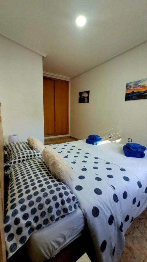 Julia'S Paradise Apartment Torrevieja Eksteriør bilde